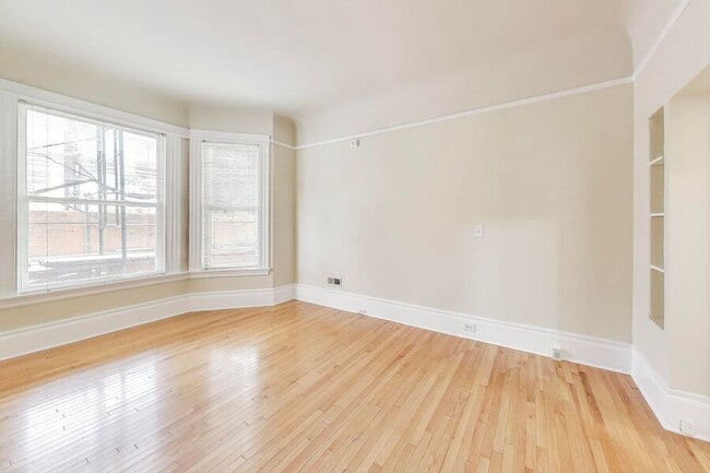 Foto del edificio - 528 Ashbury St
