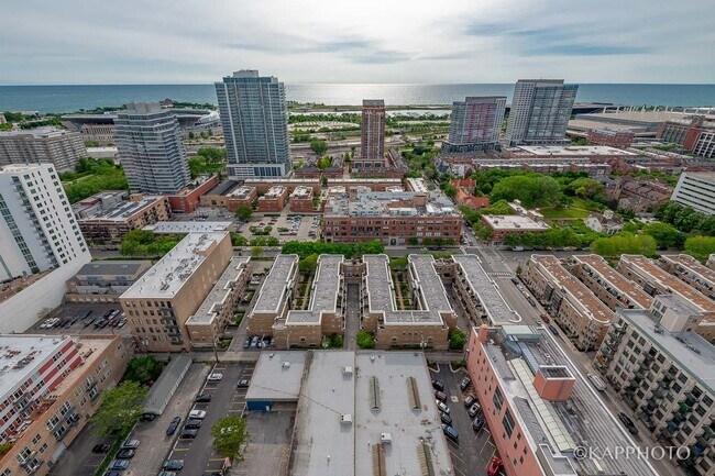 Foto del edificio - 1720 S Michigan Ave
