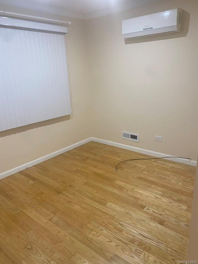 Foto del edificio - 207-24 28th Ave