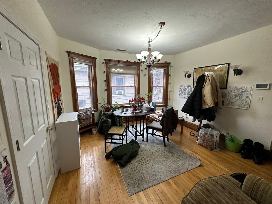 Primary Photo - 207 Boston Ave