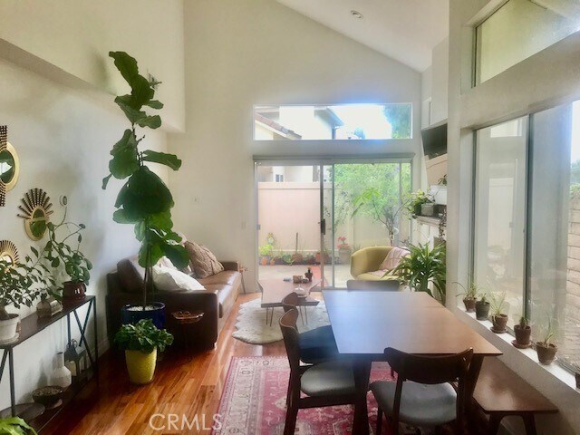 Foto del edificio - 5931 E Rocking Horse Way