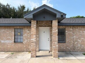 Building Photo - 2612 W Mile 17 1/2 Rd
