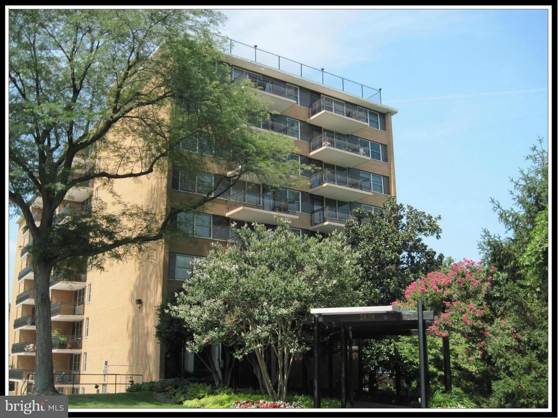 2030 N Adams St Unit 405, Arlington, VA 22201 Condo for Rent in Arlington, VA