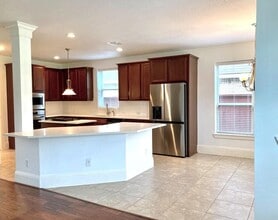 Building Photo - 8127 Caroline Ridge Dr