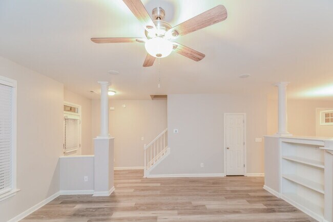 Foto del edificio - 141 Pearson Place