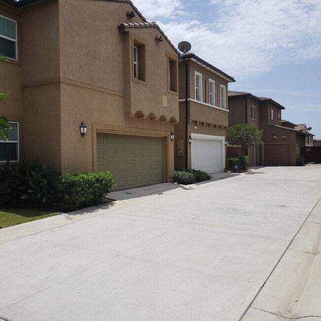 Foto del edificio - Welcome To Your New Home In Inglewood (Gat...