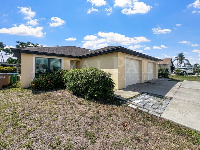 Foto del edificio - 3BR/2BA Cape Coral Rental - Washer... Dryer... Screened Lanai... This One Came Prepared