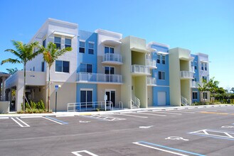 Water's Edge Apartment Homes