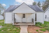 Foto principal - 201 Eastview Dr