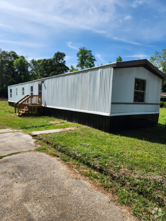 Building Photo - 2714 Church St