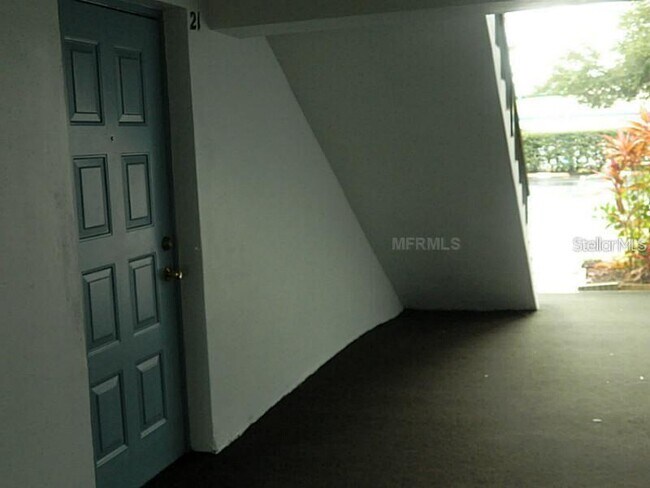 Foto del edificio - 8203 Sun Spring Cir