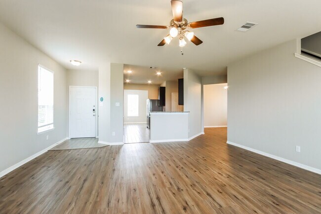Building Photo - 23210 Snowy Ridge Dr