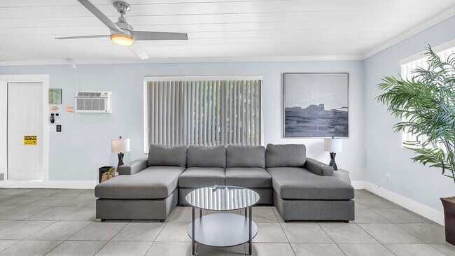Foto del edificio - 401 Hibiscus Ave