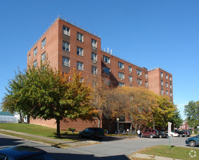 Foto del edificio - Michael Walsh Apartments