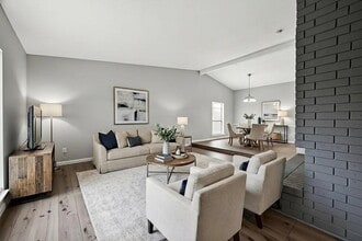 Building Photo - 14034 Lourdes Dr