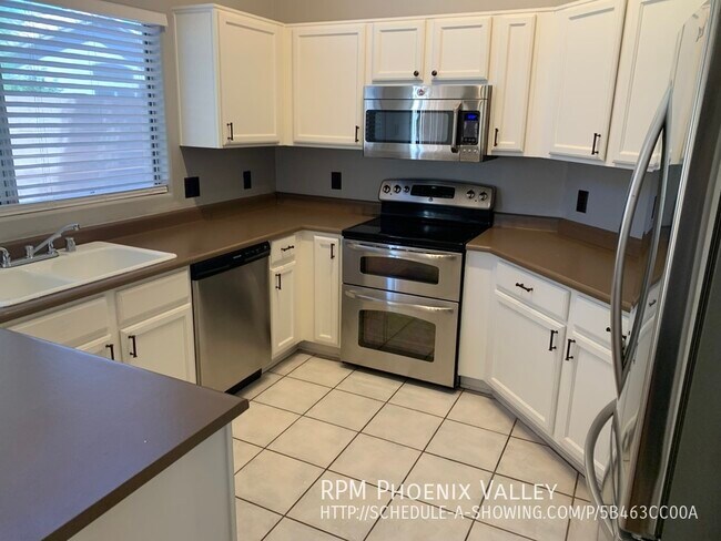 Building Photo - N. Phx Single Story 3/2 **NO** Carpet!