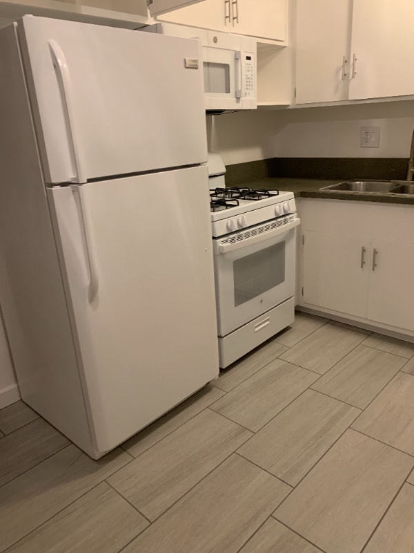 Building Photo - 20912 Amie Ave