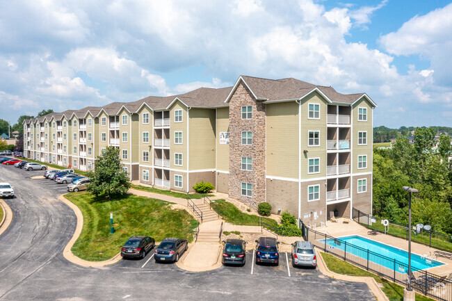 Building Photo - The Villas at Devils Glen