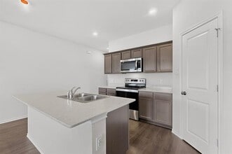 Building Photo - 816 Glover Dr