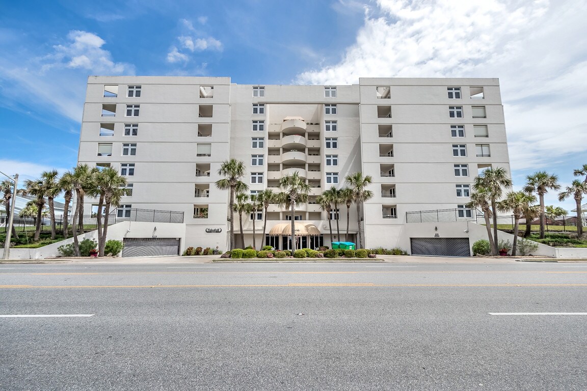 Foto principal - 395 S Atlantic Ave