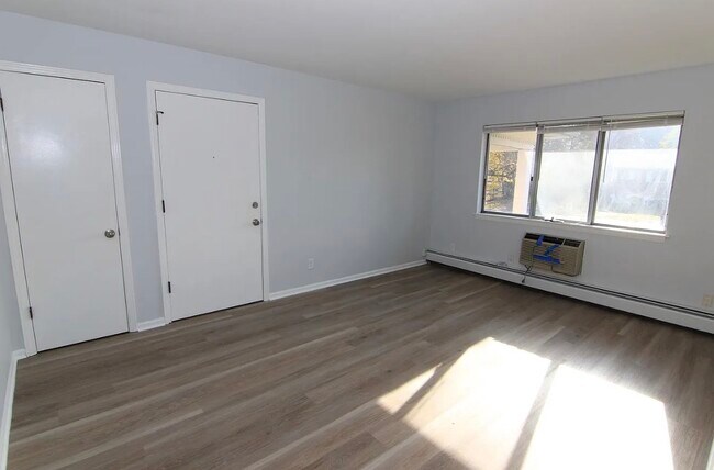 Foto del edificio - 590 54th St SE