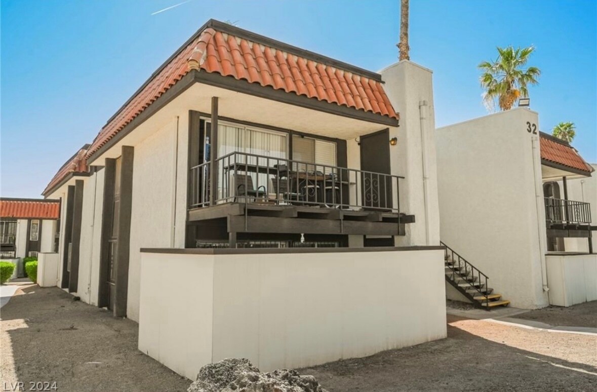 Foto principal - 1405 Vegas Valley Dr