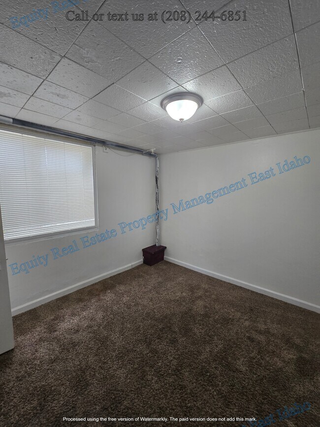 Building Photo - 555 N 13th Ave