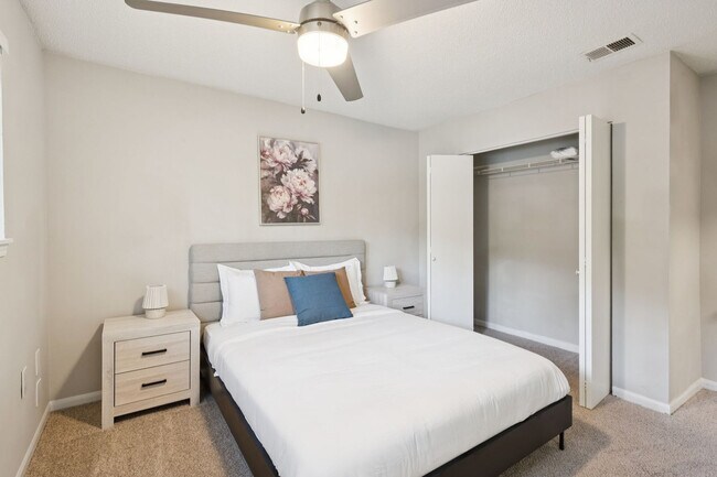 Foto del edificio - 2035 Kenridge Pkwy