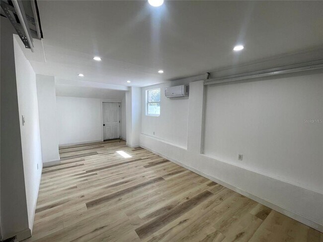 Building Photo - 3717 Belmont Blvd