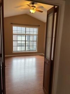 Primary Photo - 2121 El Paseo St