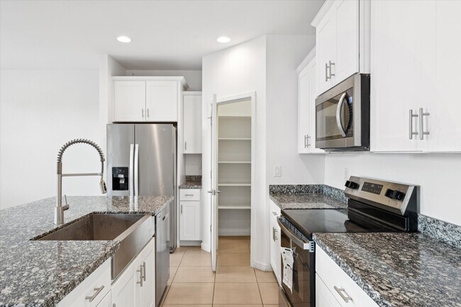 Foto del edificio - 4354 W Allen St