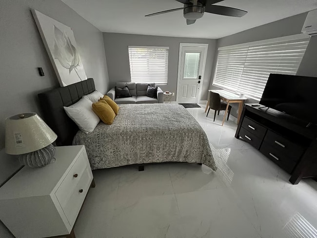 Full Size Bed - 3163 NW 29th St