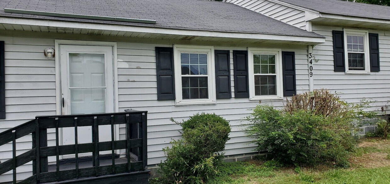 3409 Calumet Pl Apartment for Rent in Greensboro, NC