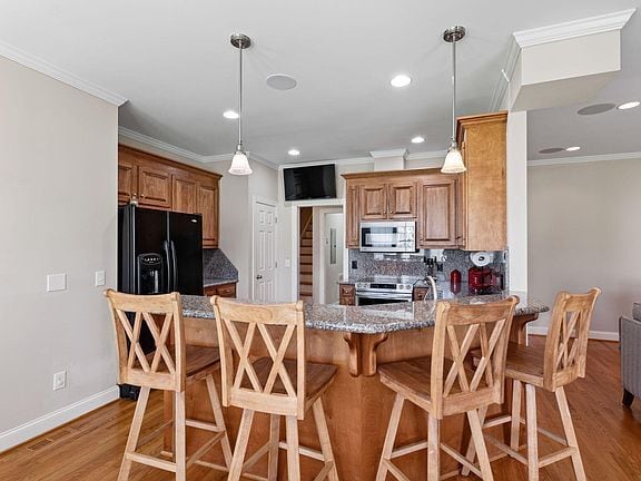 Building Photo - Build Equity While Leasing - Lease and Own...