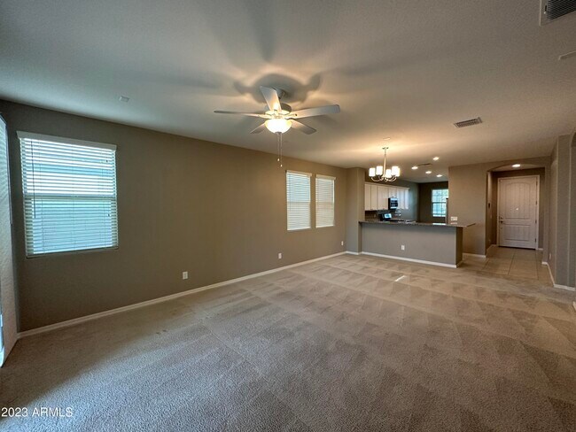 Building Photo - 41398 W Somerset Dr