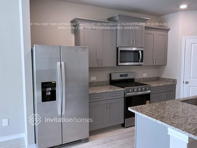 Building Photo - 3305 Blue Jay Way