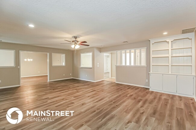 Building Photo - 9405 Briarcreek Dr
