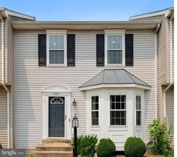 Building Photo - 203 Potomac Hills Dr