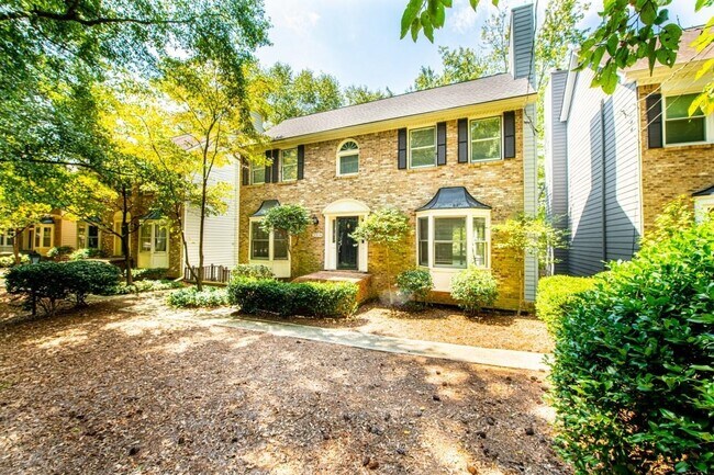 Building Photo - 2308 Defoors Ferry Rd NW