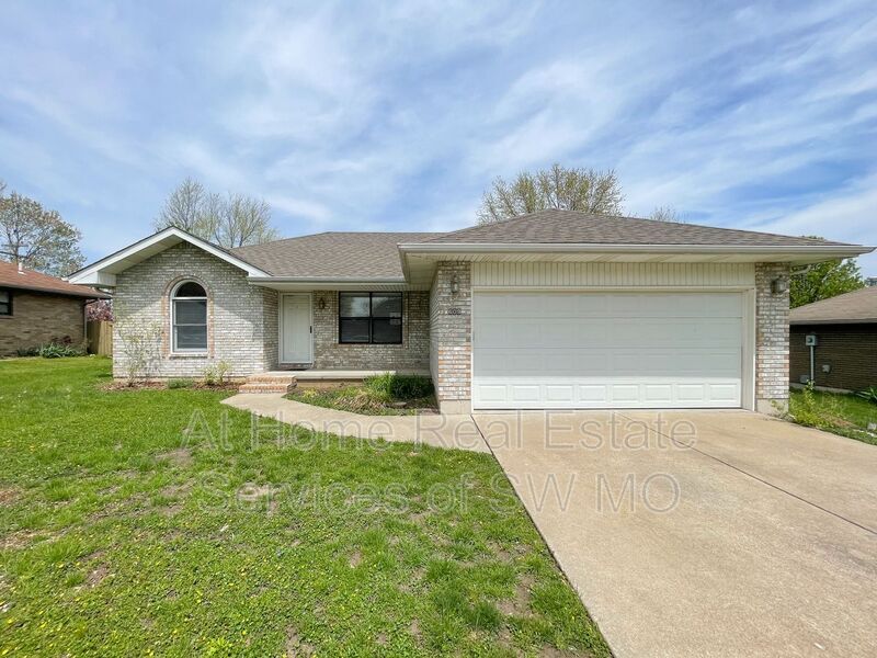 Foto principal - 609 E Sunset Ave