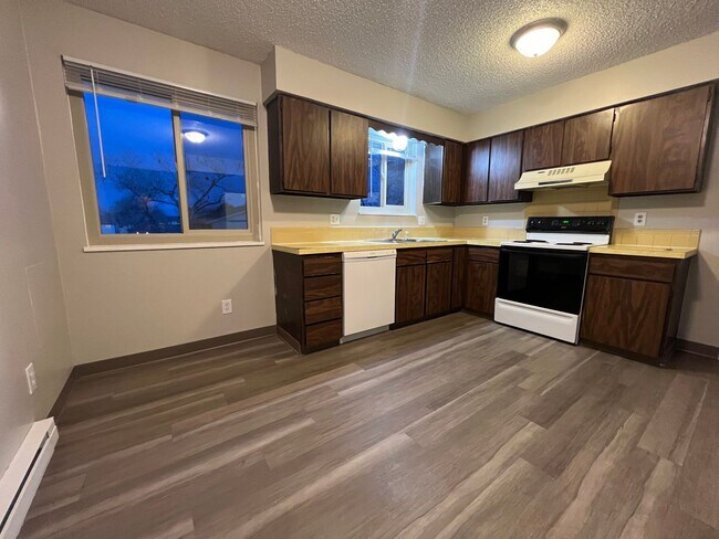 Foto del edificio - Lily1852 (KC-AM)