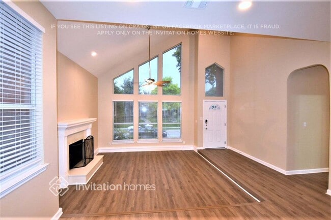 Building Photo - 2043 Hearthstone Dr