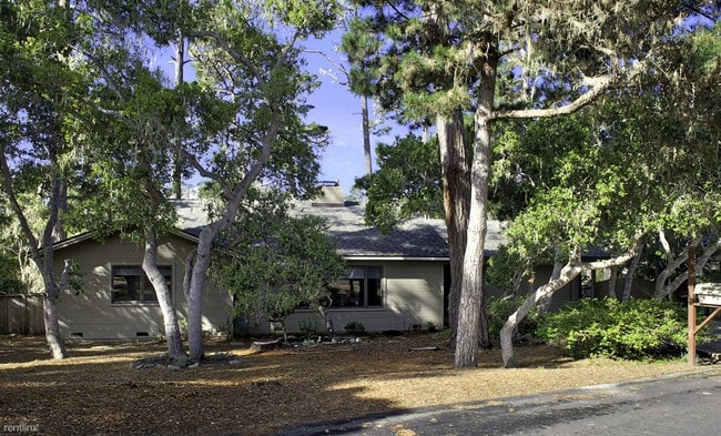 Building Photo - 1150 Chaparral Rd