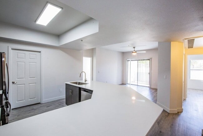 Building Photo - Colton Apartments