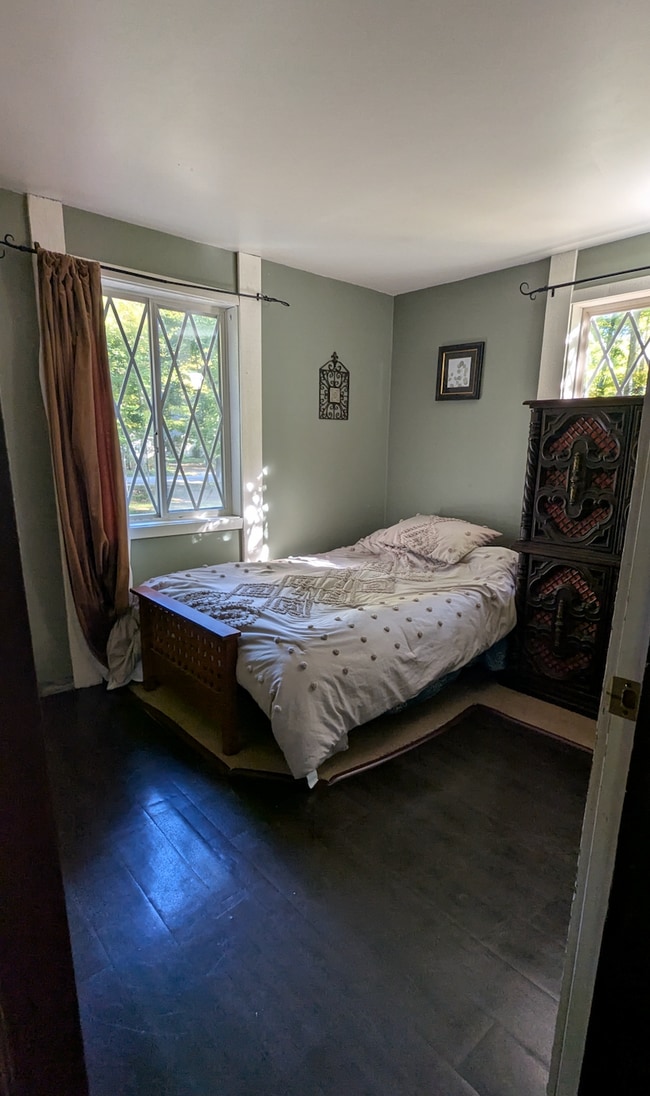 Building Photo - 2552 E Birch Pl