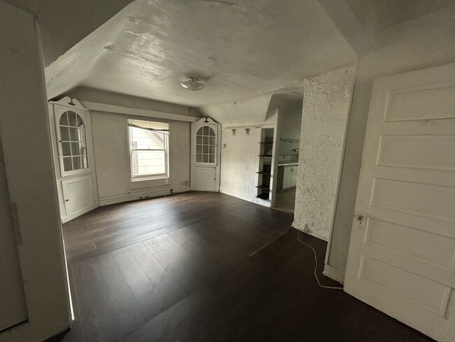 Living Room - 110 S Blair St