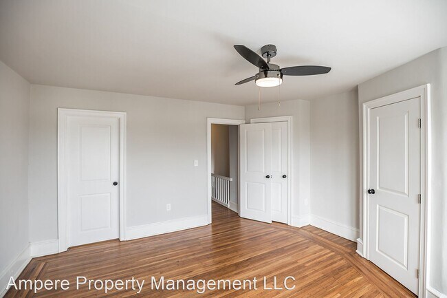 Building Photo - 3 br, 1.5 bath House - 1746 S 54th St