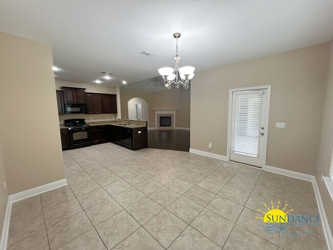 Building Photo - 3 Bedroom Home in Desirable Hammock Bay!