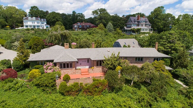 Foto del edificio - 20 Aldis Ln