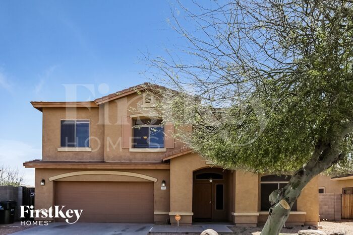 Foto principal - 5221 S 53rd Ave